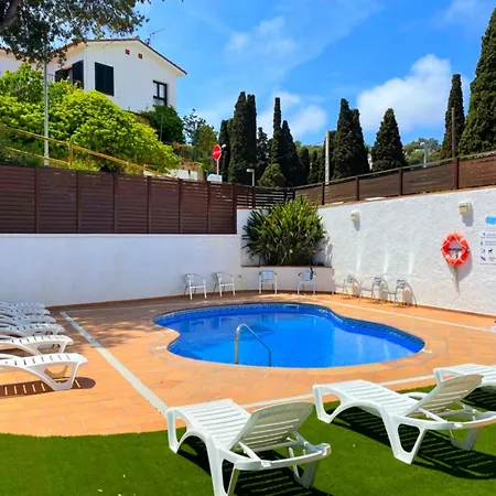 Turissa 2* Tossa de Mar